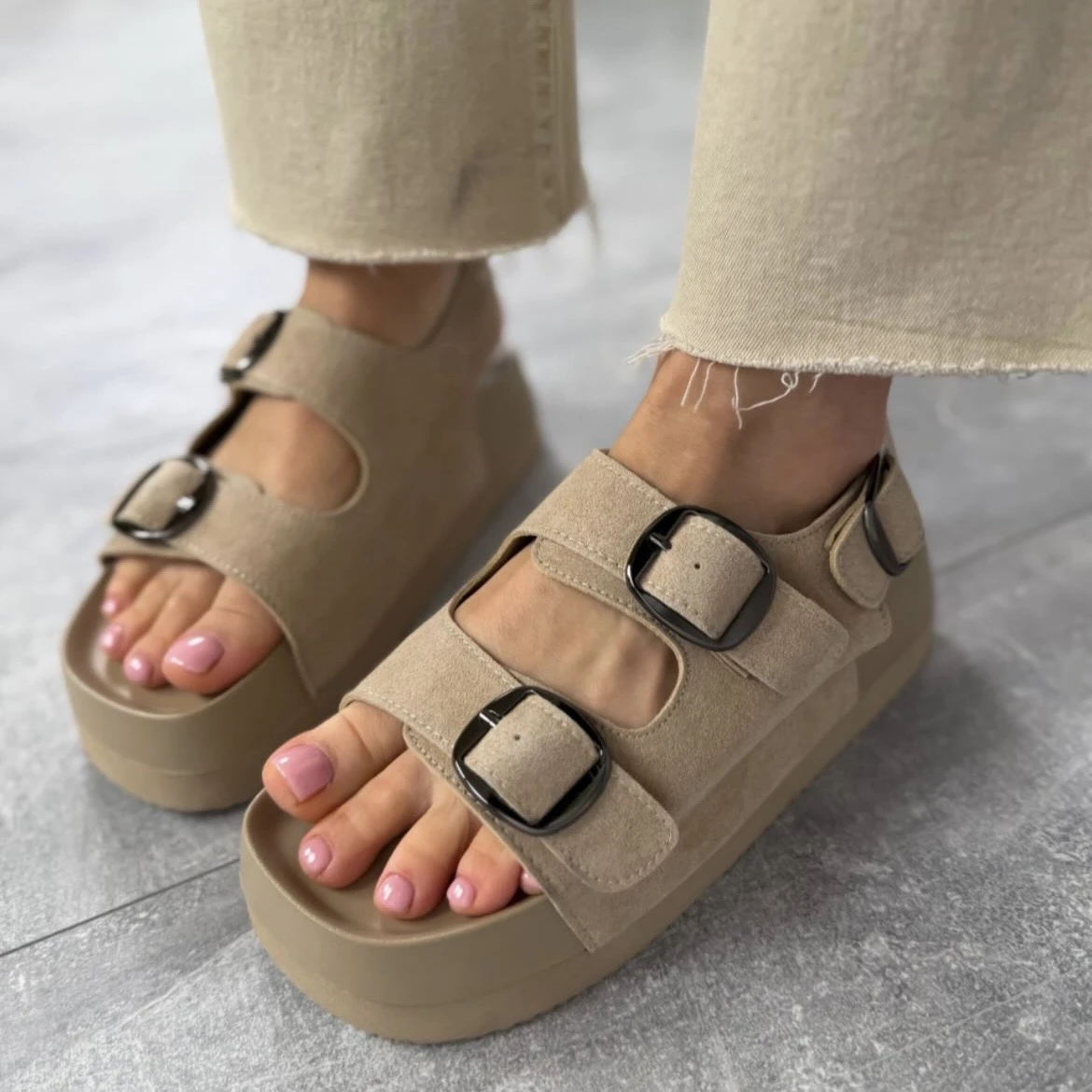 Босоніжки (beige), Босоніжки-шльопанці, купити взуття