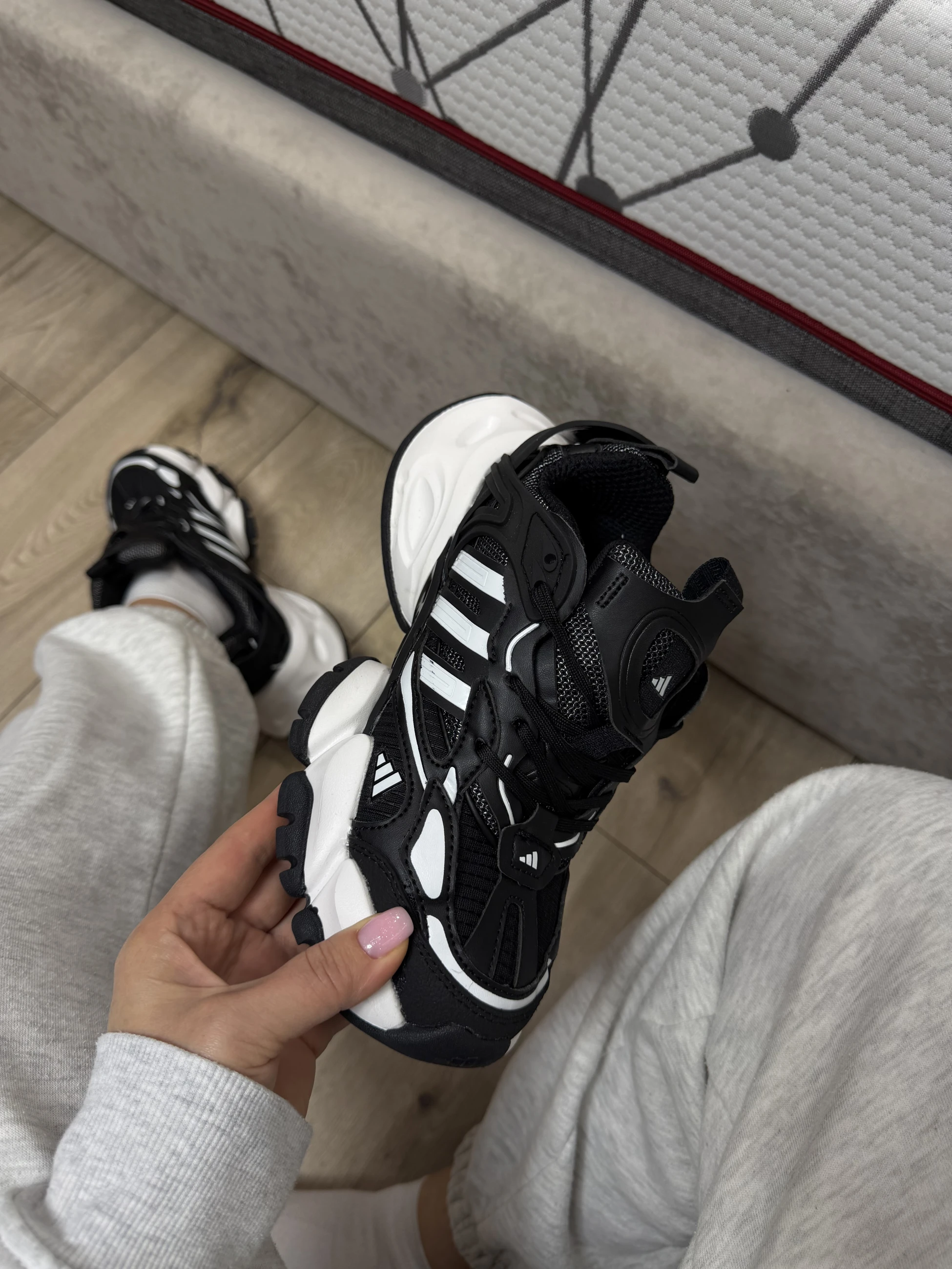 Кросівки Adidas IH0071, Кросівки, купити взуття