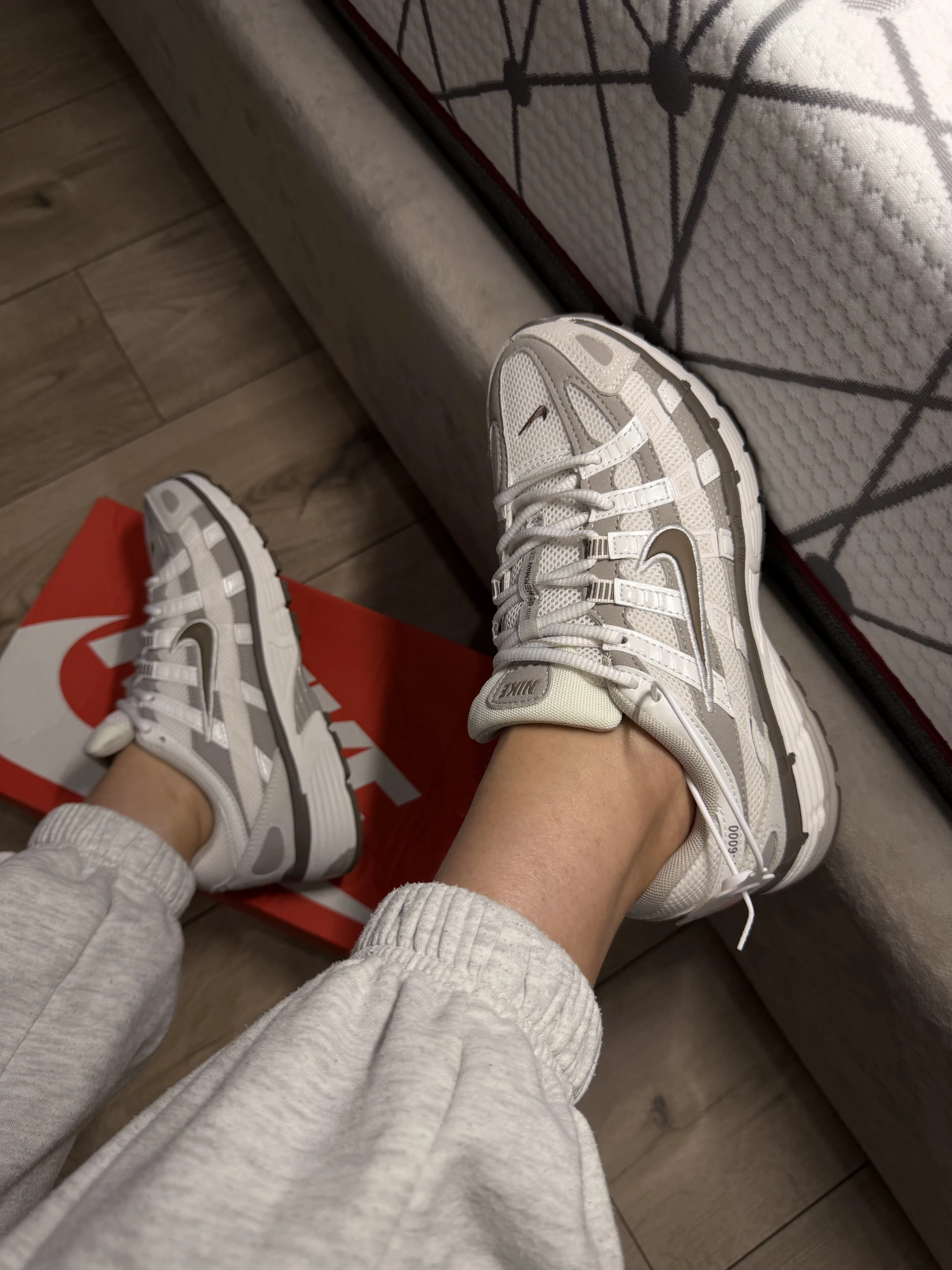 Nike P-6000 бежеві, Кросівки, купити взуття