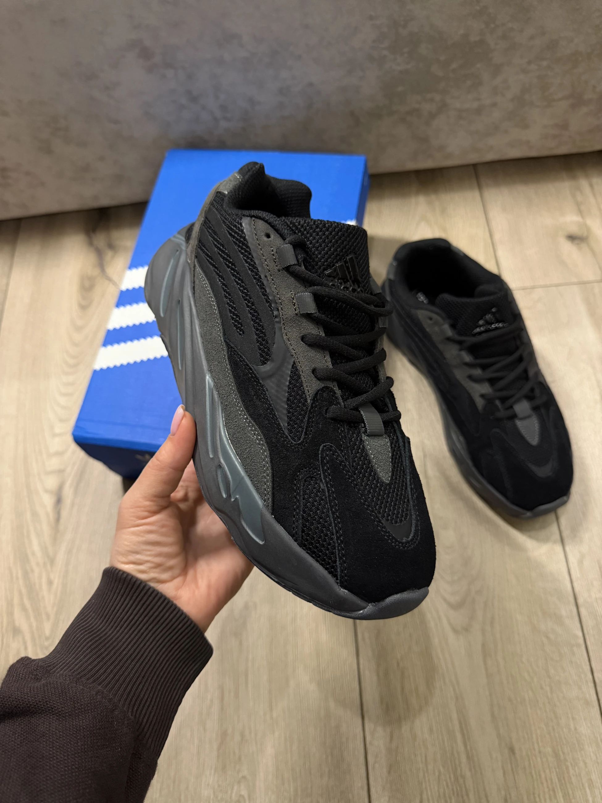 Кросівки Adidas Yeezy Boost 700 V2 Tephra, Кросівки, купити взуття
