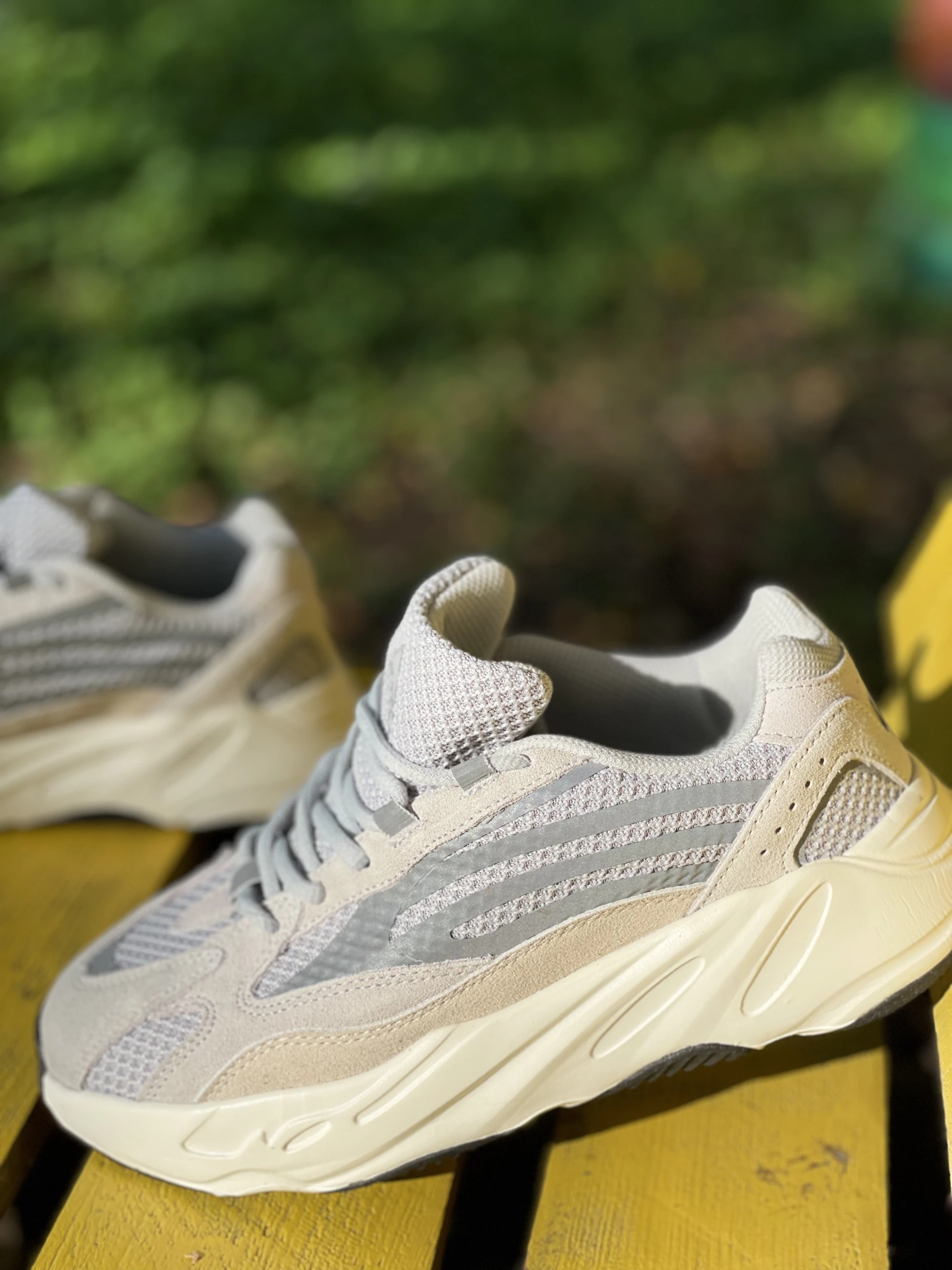 Кросівки Adidas Yeezy Boost 700 V2 Static, Кросівки, купити взуття